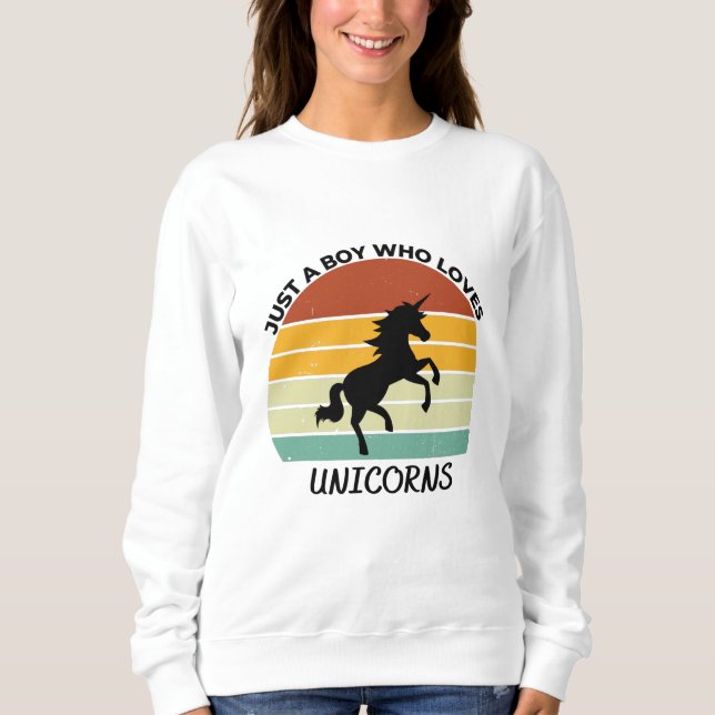Camiseta Just a Boy who loves unicorns (Frente)