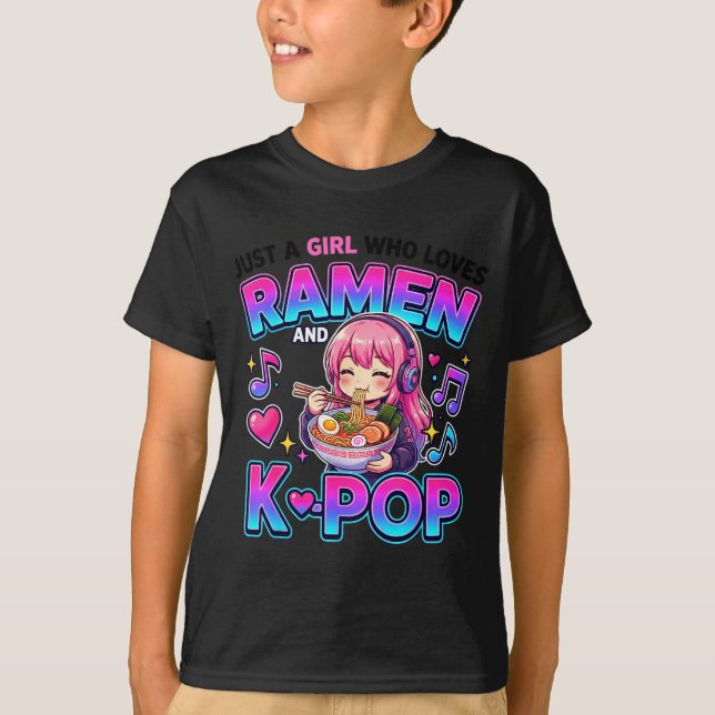 Camiseta Just A Girl Who Loves Anime Ramen And K-p  (Frente)