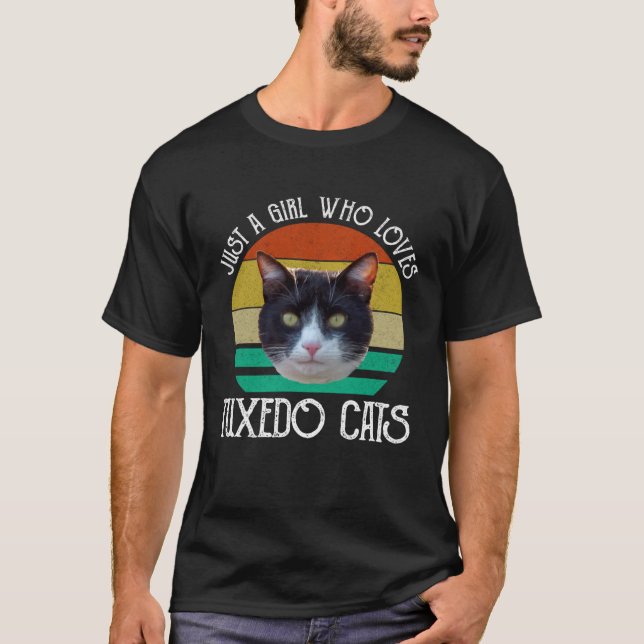 Camiseta Just A Girl Who Loves Tuxedo Cats (Frente)