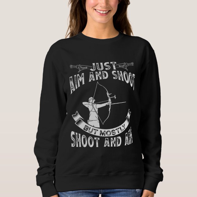 Camiseta Just Aim And Shoot But Mostly Shoot And Aim Backpr (Frente)