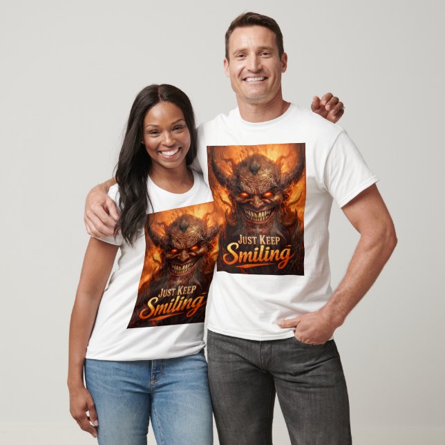 Camiseta Just Keep Smiling Evil Demon Dark Fantasy Art (Unissex)