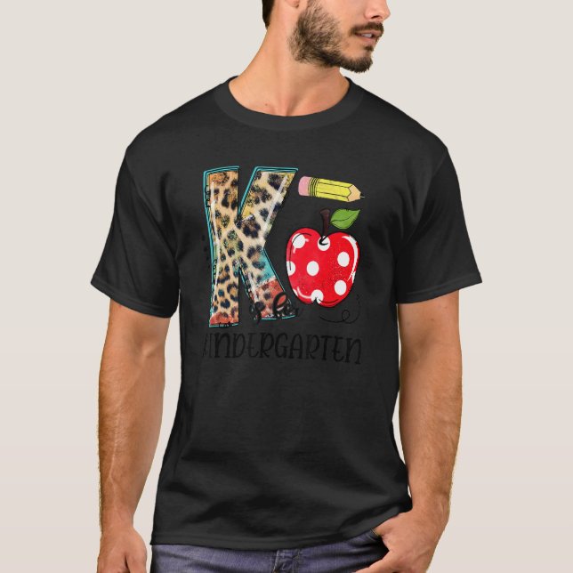 Camiseta K Is For Kindergarten Teacher Leopard First Day Of (Frente)