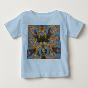 Camiseta Kaleidoscope Girafa Mandala: Arte Safari Abstrato