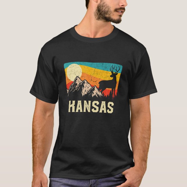 Camiseta Kansas Nature Wild Deer Retro Sunset Hiking (Frente)