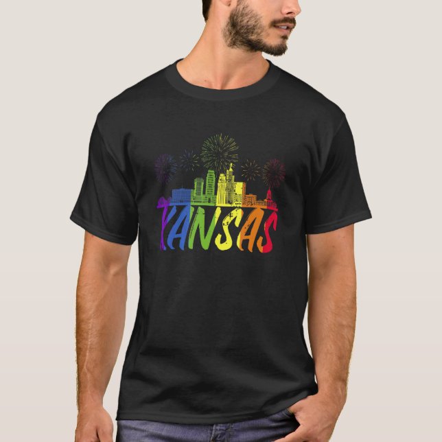 Camiseta Kansas Pride Skyline Pride Parade Kansas (Frente)