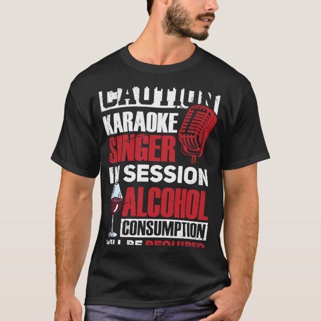 Camiseta Karaoke Cantando Microfone Karaoke Singer em Sessi (Frente)
