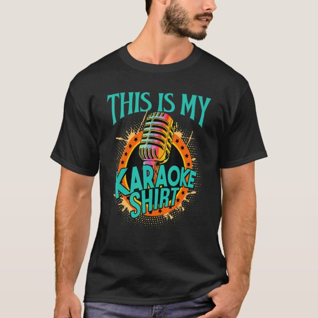 Camiseta Karaoke Este É Meu Cantor De Microfones Karaoke (Frente)