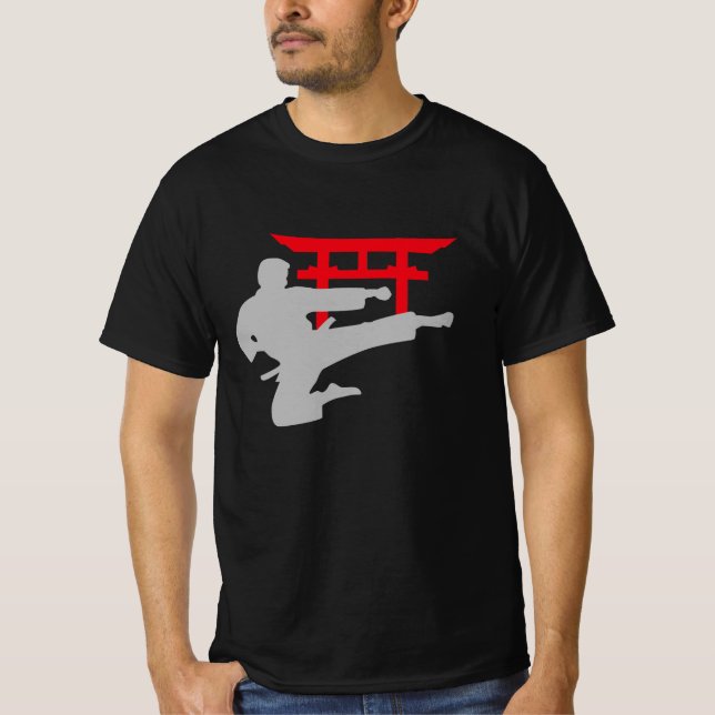 Camiseta Karate Kick Torii Gate (Frente)