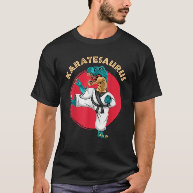 Camiseta Karatesaurus Funny Karate Dinossaur (Frente)