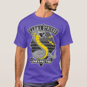 Camiseta Karma Ataca Cobra de Tatuagem Cobra
