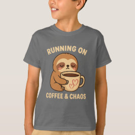 Camiseta Kawaii Coffee Sloth Coffee & Chaos Funny Cute