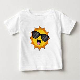 Camiseta Kawaii Happy Sun com óculos escuros