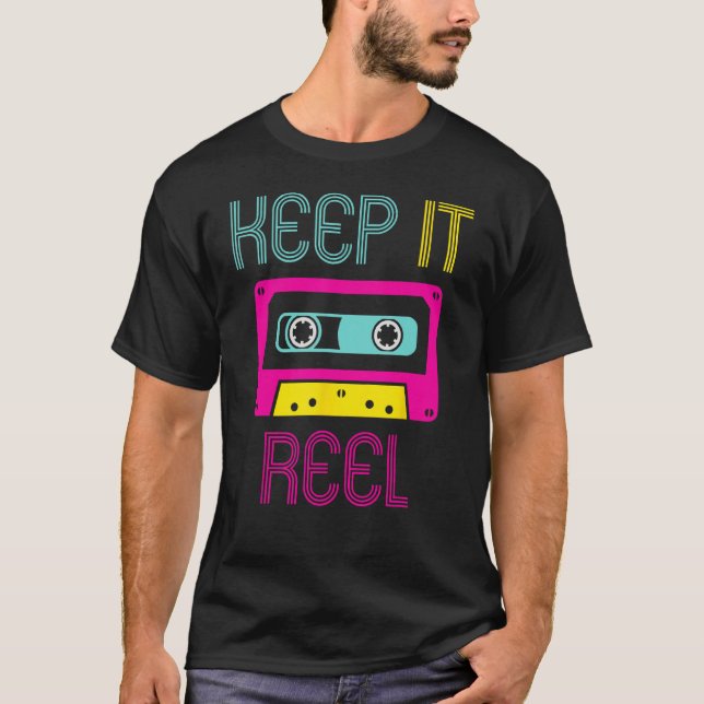 Camiseta Keep It Reel Audio Cassette Retro Music Format (Frente)