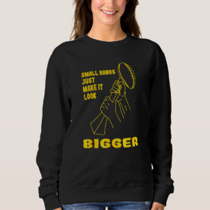 Camiseta Kenny Pickett Mãos Pequenas Só Fazem Parecer Maior