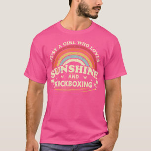 Camiseta Kickboxing Uma Menina Que Ama Sol E Kickboxin