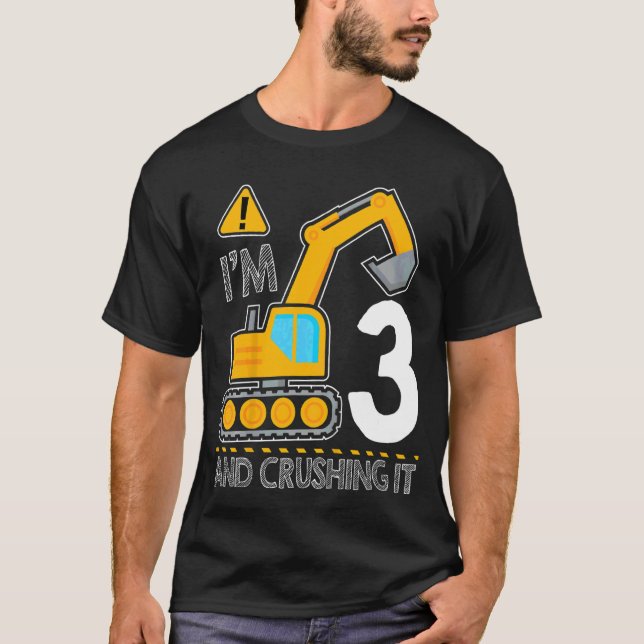 Camiseta Kids Construction Truck aniversário de 3 anos I'm  (Frente)