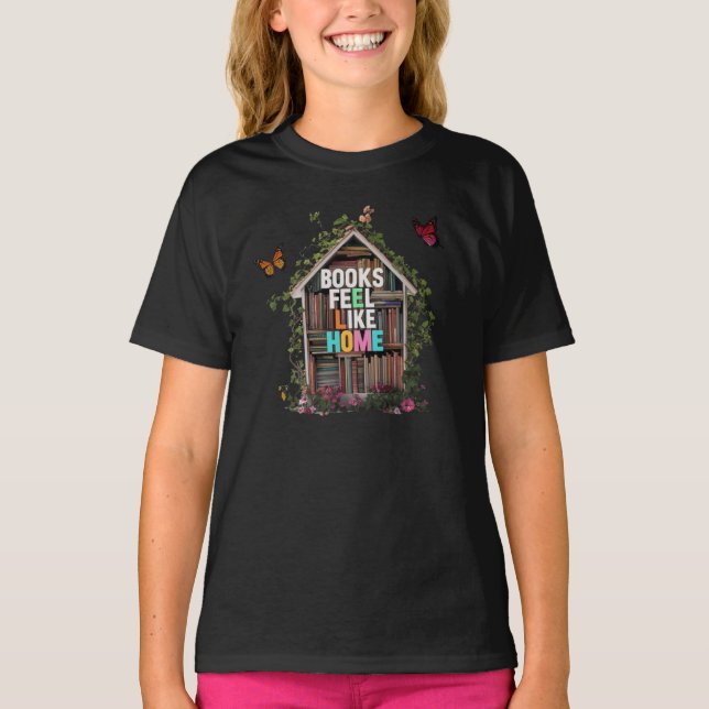 Camiseta Kids Rainbow Book Home T-Shirt: Cozy Reading Lover (Frente)