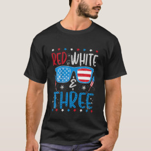 Camiseta Kids Red White E Três aniversário de 3 anos 4 De J