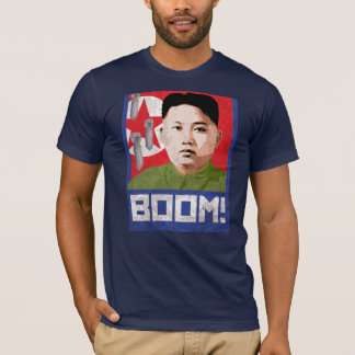 Camiseta Kim Jong Un Propaganda - BOOM -