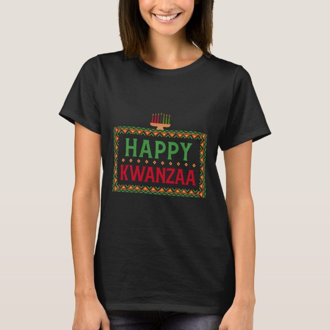 Camiseta Kinara Sete Velas Princípios De Kwanzaa Happy K (Frente)