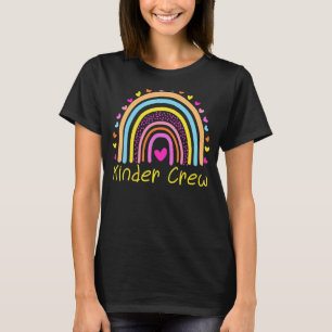 Camiseta Kinder Crew Kindergarten Professor Rainbow Heart