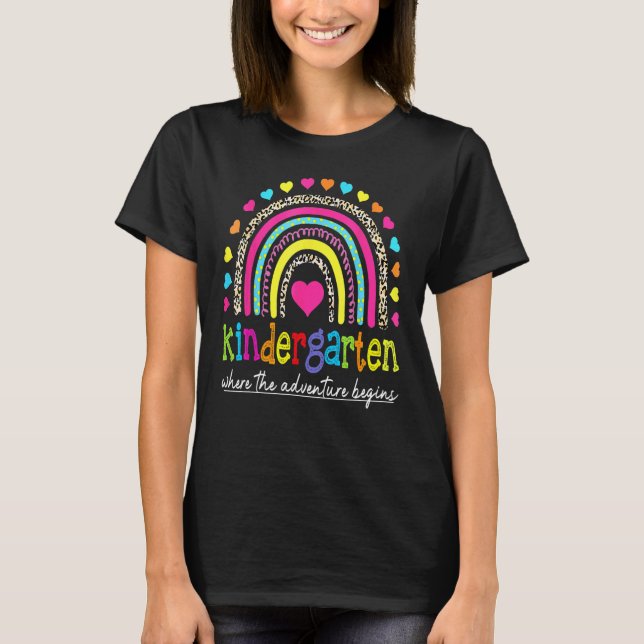 Camiseta Kindergarten Rainbow Girls Boys Teacher Team Kinde (Frente)