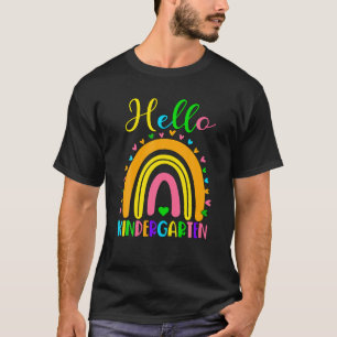 Camiseta Kindergarten Rainbow Heart Team Hello Kindergarten