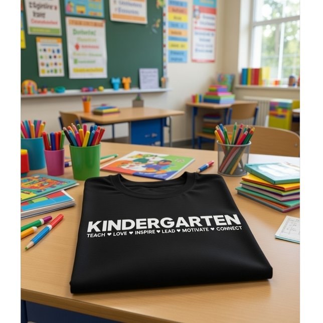 Camiseta Kindergarten Teacher Teach Love Inspire Lead... (Criador carregado)