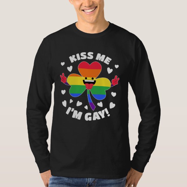 Camiseta Kiss Me I m Gay St Patricku2019s Day Pride LGBT Hi (Frente)
