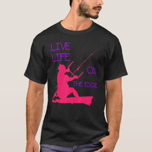 Camiseta Kitesurfer Vivendo Em Uma Onda Ao Vivo No Pino De