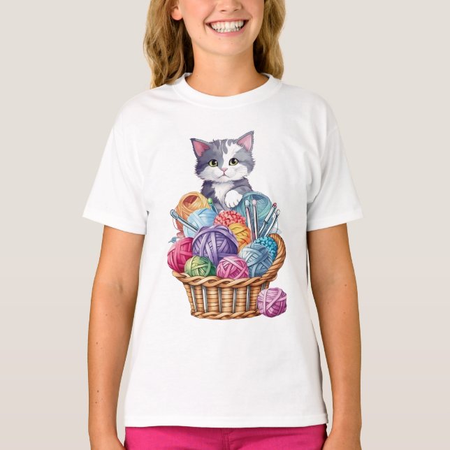 Camiseta Kitten na cesta de tricô da lã (Frente)