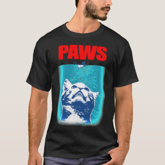 Camiseta Kitty with large Jaws attacking a mouse PAWS Class