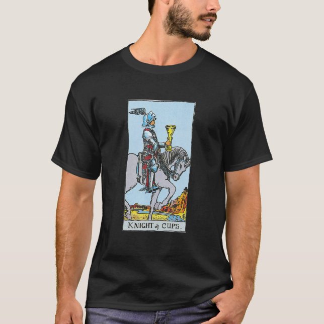 Camiseta Knight of Cups  King of Cups Tarot Card (Frente)