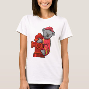 Camiseta Koala como Bombeiro com Hidrante de Fogo