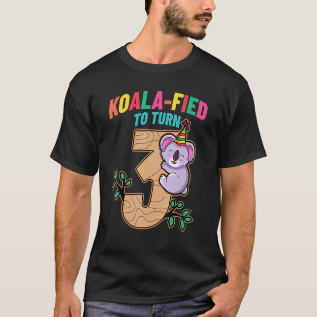 Camiseta Koalafied Transformou 3 Festa De aniversário de 3  (Frente)