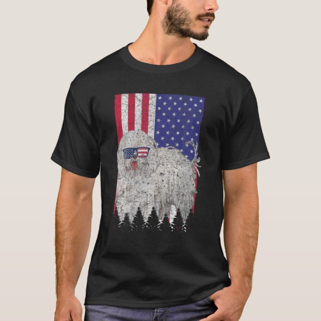 Camiseta Komondor Patriotic Dog USA Orgulho Bandeira Americ (Frente)