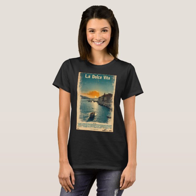 Camiseta . La Dolce Vita - Inspired by 1960s Posters (Frente Completa)