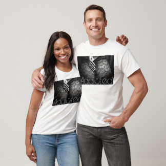 Camiseta La Monda & Co. Viciada em Ass V-Neck