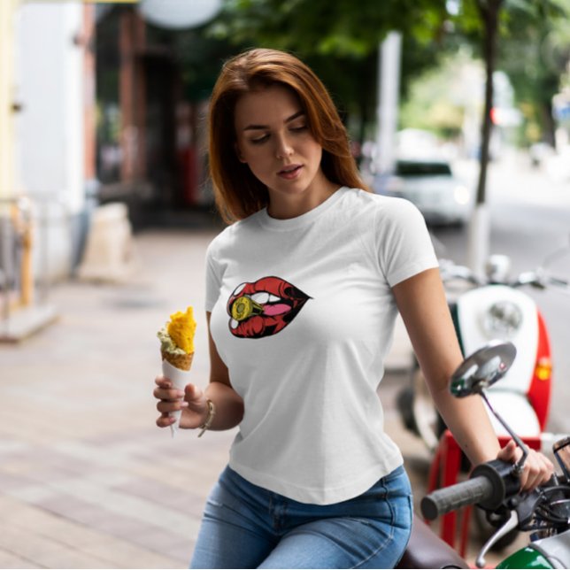 Camiseta Lábios com Bullet In (Criador carregado)