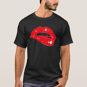 Camiseta lábios de cheio beijando boca vermelha