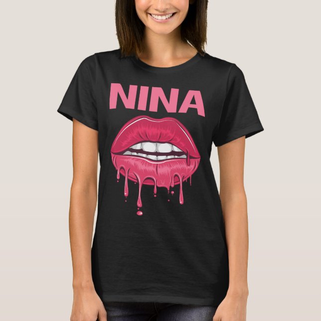 Camiseta Lábios Rosas - Nina Nome (Frente)