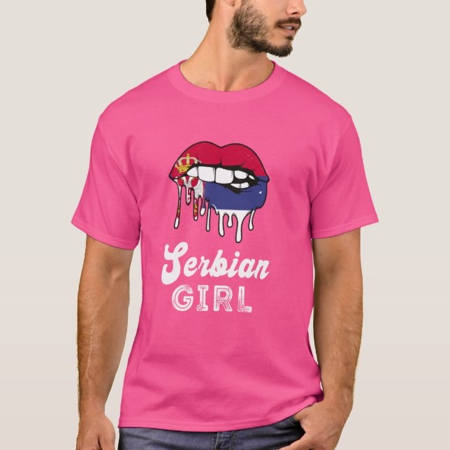 Camiseta Lábios Sérvios Derretendo Orgulho Sérvia Bandeira  (Frente)