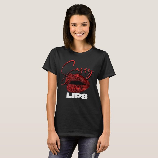 Camiseta Lábios Vermelhos Atrevidos (Frente Completa)