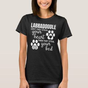 Camiseta Labradoodle Oferece Impressão de Pata do Cachorro