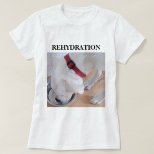 Camiseta Labrador Branco Cachorro Bebendo Água
