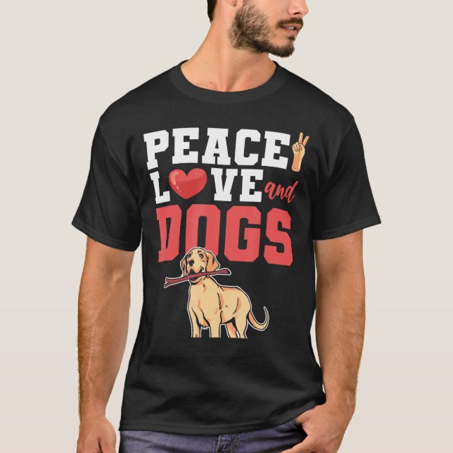 Camiseta Labrador Peace Love And Dogs (Frente)