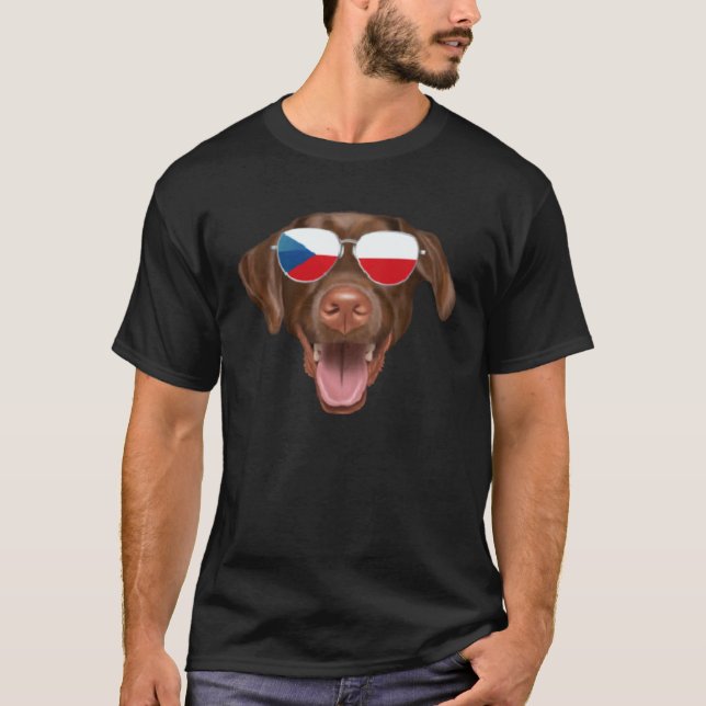 Camiseta Labrador Retriever Marrom Bandeira Tcheca Repúblic (Frente)