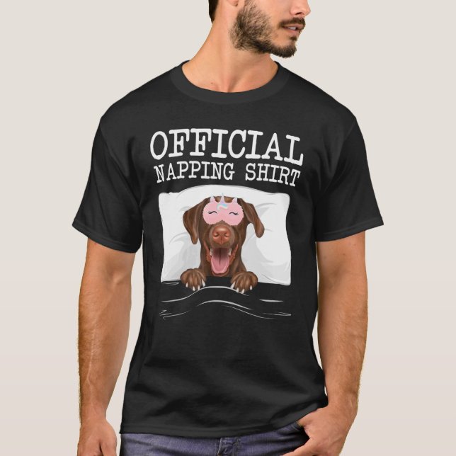 Camiseta Labrador Retriever Marrom Oficial Dormindo (Frente)