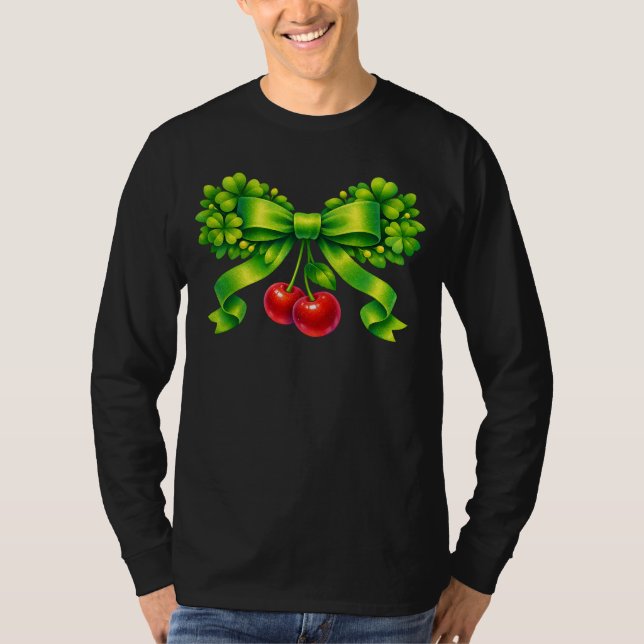 Camiseta Laço de Trevo Sortudo com Cerejas no Design Verde (Frente)