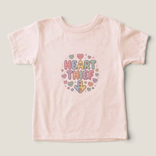 Camiseta "Ladrão de Coração" Corações Coloridos e Fofo Esti